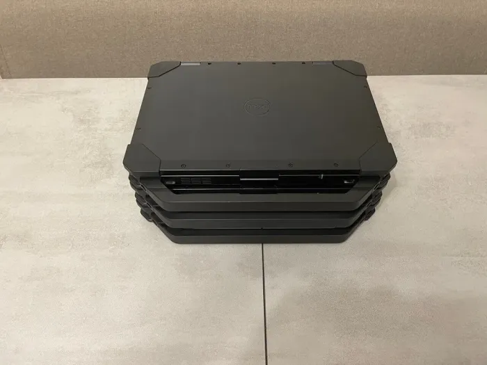 Захищений ноутбук Dell Latitude 5420 Rugged / 14" (1920x1080) IPS Touch / Intel Core i5-8350U (4 (8) ядра по 1.7 - 3.6 GHz) / 16 GB DDR4 / 256 GB SSD M.2 / Intel UHD Graphics 620 / WebCam / 4G LTE / Стилус / Fingerprint / Bluetooth / Два АКБ б/в - зображення 8