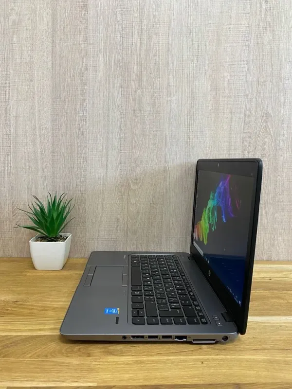 Ноутбук HP EliteBook 840 G2 / 14" (1920x1080) TN / Intel Core i7-5500U (2 (4) ядра по 2.4 - 3.0 GHz) / 8 GB DDR3 / 256 GB SSD / Intel HD Graphics 5500 / WebCam / VGA б/в - зображення 6