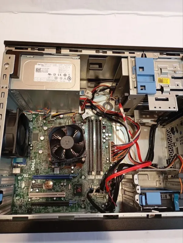 ПК Dell OptiPlex 9010 Tower / Intel Core i7-3770 (4 (8) ядра по 3.4 - 3.9 GHz) / 16 GB DDR3 / 128 GB SSD + 500 GB HDD / Intel HD Graphics 4000 / DVD-RW б/в - зображення 5