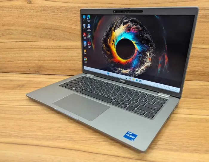 Ультрабук Б-клас Dell Latitude 5430 / 14" (1920x1080) IPS Touch / Intel Core i5-1235U (10 (12) ядер по 3.3 - 4.4 GHz) / 16 GB DDR4 / 480 GB SSD / Intel Iris Xe Graphics / WebCam / Windows 11 б/в - зображення 6