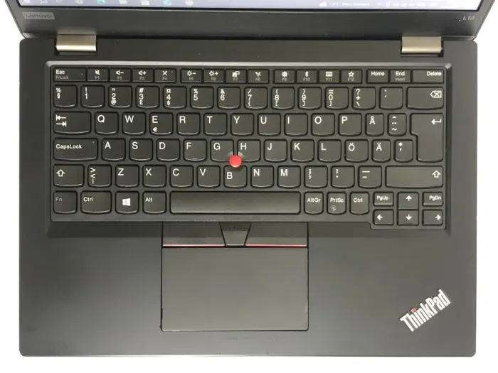 Ультрабук Б-клас Lenovo ThinkPad L13 / 13.3" (1366x768) TN / Intel Core i3-10110U (2 (4) ядра по 2.1 - 4.1 GHz) / 4 GB DDR4 / 256 GB SSD / Intel UHD Graphics / WebCam / Win 10 Pro б/в - зображення 8