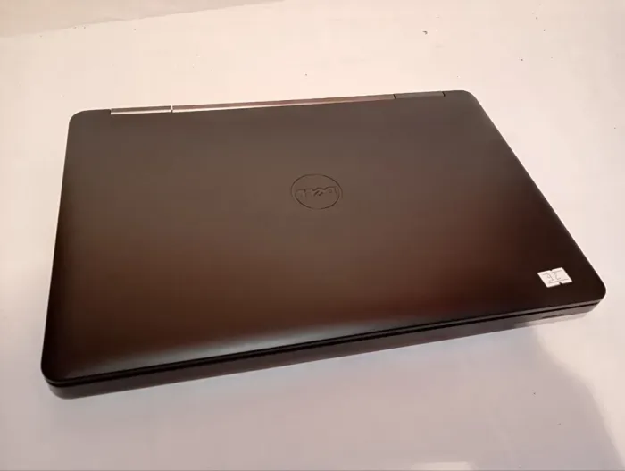 Ноутбук Б-клас Dell Latitude E5540 / 15.6" (1366x768) TN / Intel Core i5-4310U (2 (4) ядра по 2.0 - 3.0 GHz) / 8 GB DDR3 / 240 GB SSD / Intel HD Graphics 4400 / WebCam / DVD-RW б/в - зображення 6