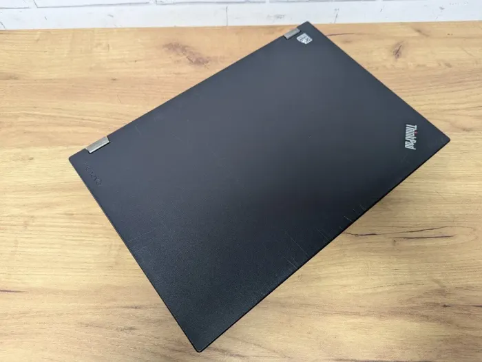Ноутбук Б-клас Lenovo ThinkPad L570 / 15.6" (1366x768) TN / Intel Core i5-6300U (2 (4) ядра по 2.4 - 3.0 GHz) / 8 GB DDR4 / 128 GB SSD / Intel HD Graphics 520 / WebCam б/в - зображення 3