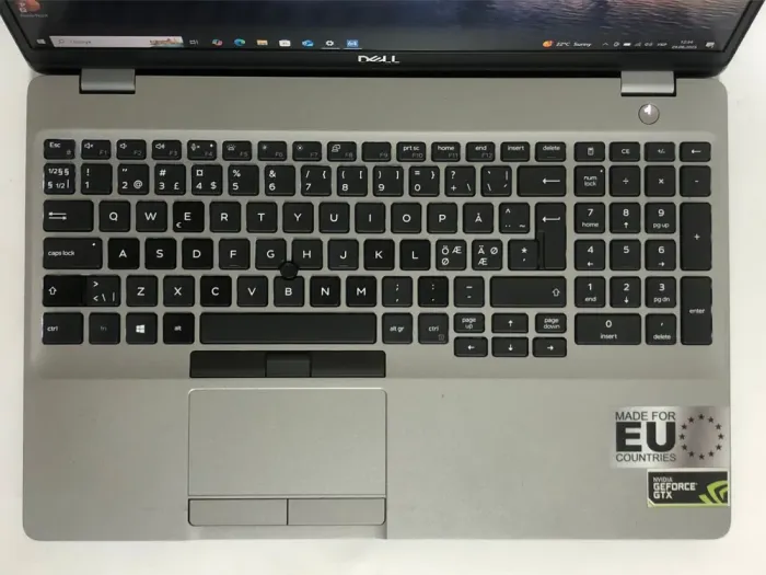 Мобільна робоча станція Б-клас Dell Precision 3551 / 15.6" (1920x1080) IPS / Intel Core i7-10750H (6 (12) ядер по 2.6 - 5.0 GHz) / 16 GB DDR4 / 256 GB SSD NVMe / nVidia Quadro P620, 4 GB GDDR5, 128-bit / WebCam / Win 10 Pro б/в - зображення 10