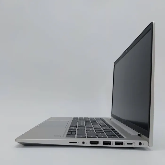 Ультрабук HP ProBook 445 G8 / 14" (1920x1080) IPS / AMD Ryzen 5 5600U (6 (12) ядер по 2.3 - 4.2 GHz) / 16 GB DDR4 / 256 GB SSD / Radeon Vega 7 Graphics / WebCam б/в - зображення 5