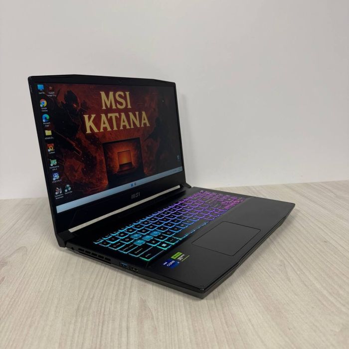 Ігровий ноутбук Б-класу MSI Katana 15 B12VGK / 15.6" (1920x1080) IPS / Intel Core i7-12650H (10 (16) ядер по 3,5 - 4,7 ГГц) / 16 ГБ DDR5 / 1000 ГБ SSD NVMe / nVidia GeForce RTX 4070, 8 ГБ GDDR6, 128-bit / WebCam б/в - зображення 4