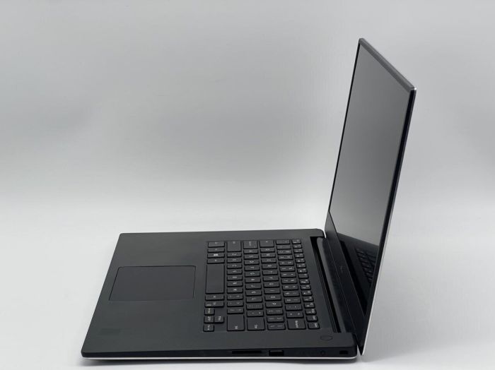 Ігровий ноутбук Dell XPS 15 9550 / 15.6" (1920x1080) IPS / Intel Core i5-6300HQ (4 ядра по 2.3 - 3.2 GHz) / 16 GB DDR4 / 240 GB SSD / nVidia GeForce GTX 960M, 2 GB GDDR5, 128-bit / WebCam б/в - зображення 4