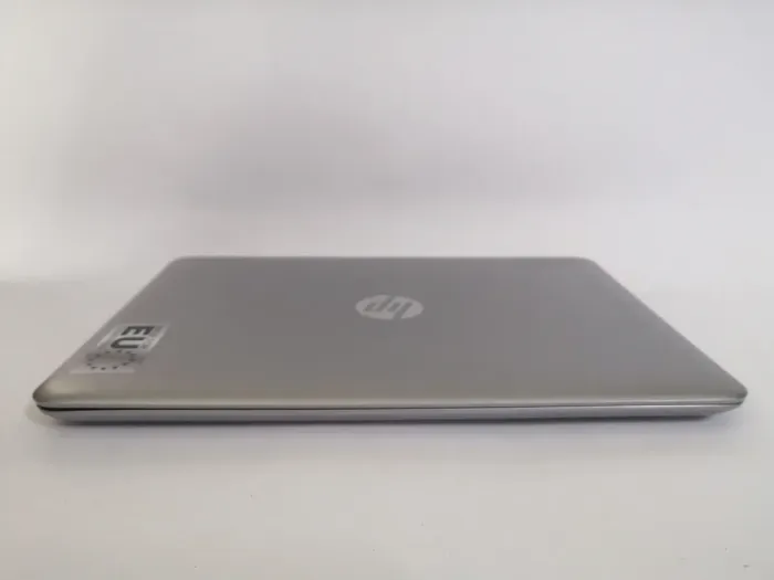 Ноутбук Б-клас HP ProBook 430 G4 / 13.3" (1366x768) TN / Intel Core i3-7100U (2 (4) ядра по 2.4 GHz) / 4 GB DDR4 / 240 GB SSD / Intel HD Graphics 620 / WebCam / HDMI / Windows 10 Pro б/в - зображення 9