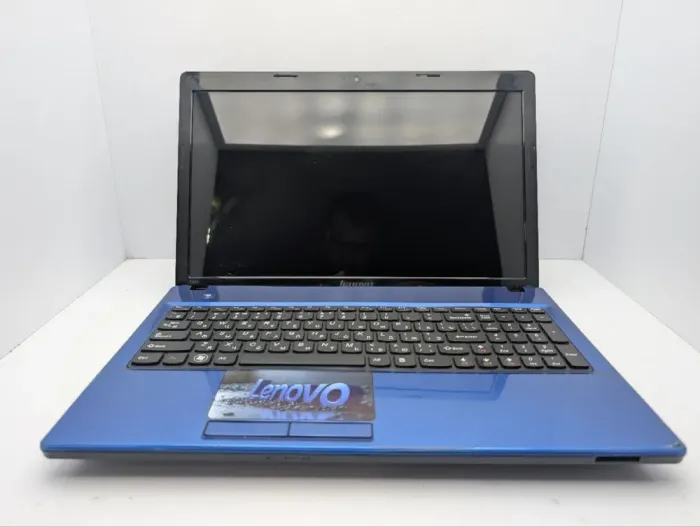 Ноутбук Lenovo G580 / 15.6" (1366x768) TN / Intel Pentium B960 (2 ядра по 2.2 GHz) / 8 GB DDR3 / 750 GB HDD / Intel HD Graphics / WebCam / DVD-ROM б/в - зображення 3