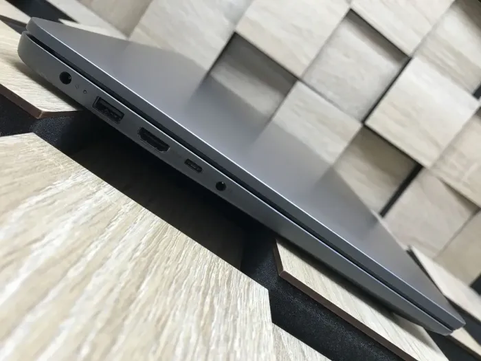 Ноутбук Lenovo IdeaPad 3 15ITL6 / 15.6" (1920x1080) IPS Touch / Intel Core i5-1135G7 (4 (8) ядра по 2.4 - 4.2 GHz) / 8 GB DDR4 / 256 GB SSD M.2 / Intel Iris Xe Graphics / WebCam / HDMI б/в - зображення 5