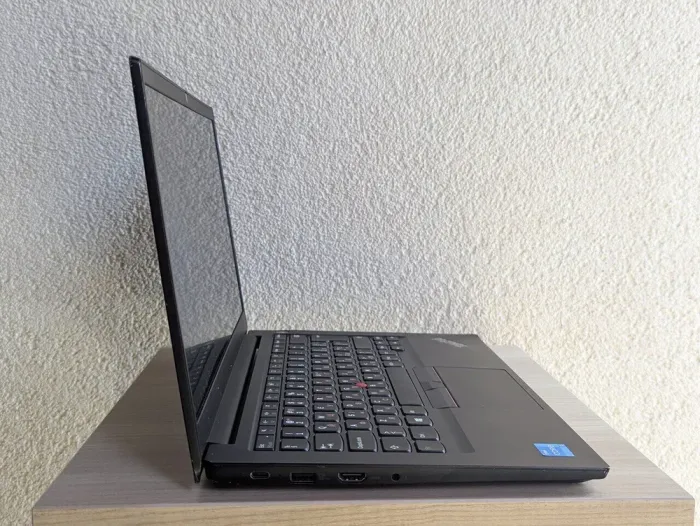Ультрабук Б-клас Lenovo ThinkPad E14 Gen 2 / 14" (1920x1080) IPS / Intel Core i3-1115G4 (2 (4) ядра по 1.7 - 4.1 GHz) / 16 GB DDR4 / 256 GB SSD M.2 / Intel UHD Graphics / WebCam б/в - зображення 7