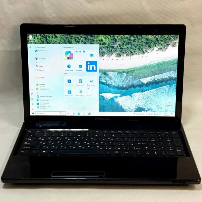 Ноутбук Б-клас Lenovo G580 / 15.6 (1366x768) TN / Intel Pentium B940 (2 ядра по 2.0 GHz) / 8 GB DDR3 / 256 GB SSD / Intel HD Graphics / WebCam / DVD-ROM б/в - зображення 2