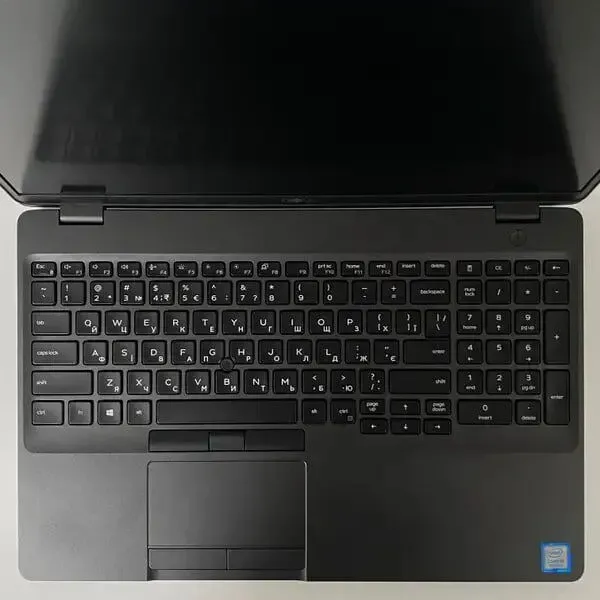 Ноутбук Dell Precision 3540 / 15.6" (1920x1080) IPS / Intel Core i5-8365U (4 (8) ядра по 1.6 - 4.1 GHz) / 16 GB DDR4 / 512 GB SSD / AMD Radeon Pro WX 2100, 2 GB GDDR5, 64-bit / WebCam / HDMI б/в - зображення 3