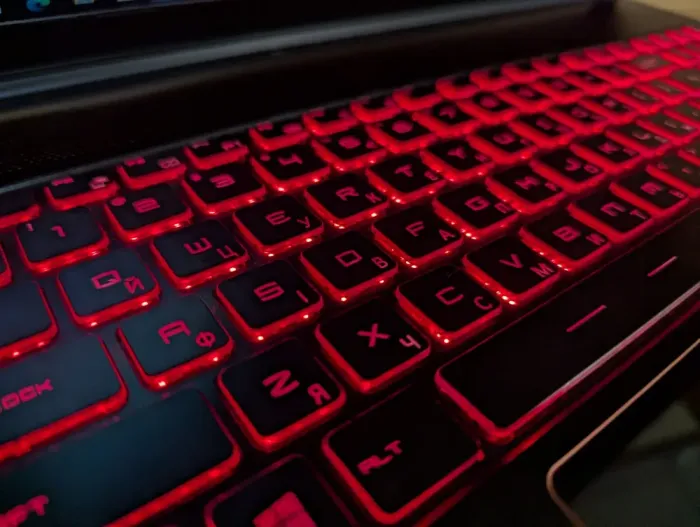 Мобільна робоча станція MSI WS63 / 15.6" (1920x1080) IPS / Intel Core i7-8750H (6 (12) ядер по 2.2 - 4.1 GHz) / 32 GB DDR4 / 1000 GB SSD / nVidia Quadro P3200, 6 GB GDDR5, 192-bit / WebCam / Windows 10 б/в - зображення 6