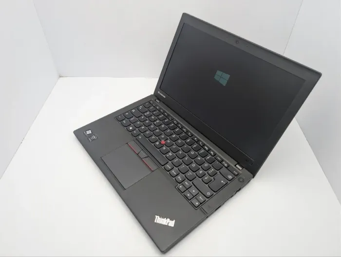 Нетбук Lenovo ThinkPad X250 / 12.5" (1366x768) TN / Intel Core i5-5200U (2 (4) ядра по 2.2 - 2.7 GHz) / 8 GB DDR3 / 180 GB SSD / Intel HD Graphics 5500 / WebCam б/в - зображення 7
