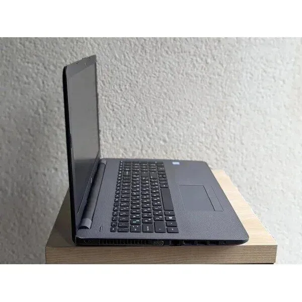Ноутбук Б-клас HP 250 G6 / 15.6" (1366x768) TN / Intel Core i3-7020U (2 (4) ядра по 2.3 GHz) / 8 GB DDR4 / 128 GB SSD / Intel HD Graphics 620 / WebCam б/в - зображення 6