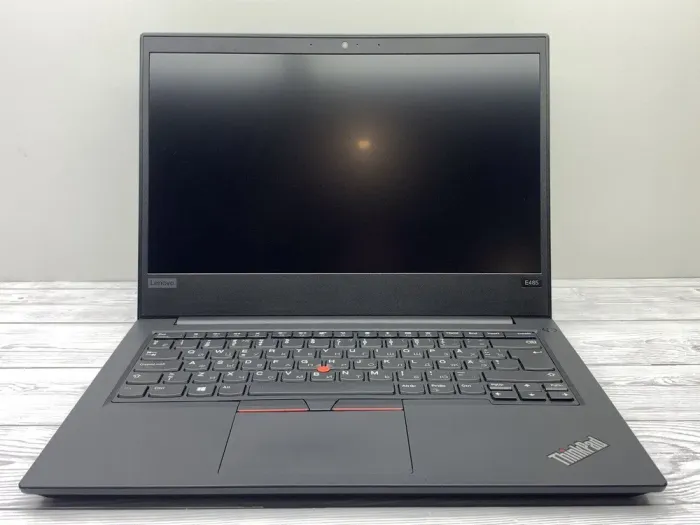 Ноутбук Б-клас Lenovo ThinkPad E485 / 14" (1920x1080) IPS / AMD Ryzen 5 2500U (4 (8) ядра по 2.0 - 3.6 GHz) / 16 GB DDR4 / 512 GB SSD / AMD Radeon Vega 8 Graphics / WebCam б/в - зображення 2