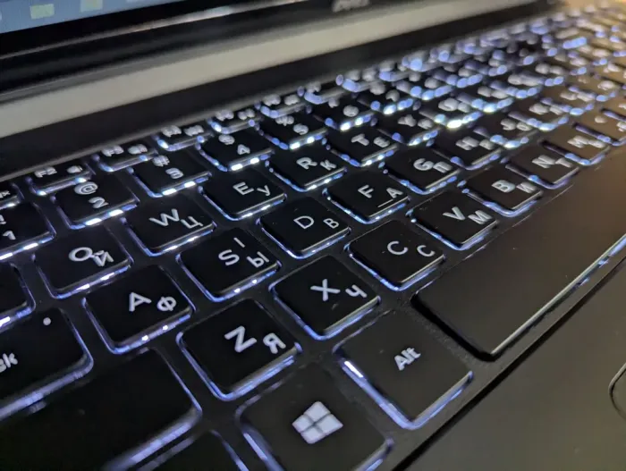 Ноутбук Б-клас Dell Inspiron 15-5547 / 15.6" (1366x768) TN Touch / Intel Core i7-4510U (2 (4) ядра по 2.0 - 3.1 GHz) / 8 GB DDR3 / 240 GB SSD / Intel HD Graphics 4400 / WebCam / Windows 10 б/в - зображення 6