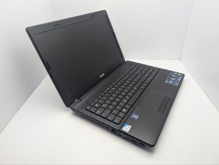 Ноутбук Asus X54H / 15.6" (1366x768) TN / Intel Pentium B950 (2 ядра по 2.1 GHz) / 8 GB DDR3 / 320 GB HDD / Intel HD Graphics / WebCam / DVD-ROM б/в - зображення 6