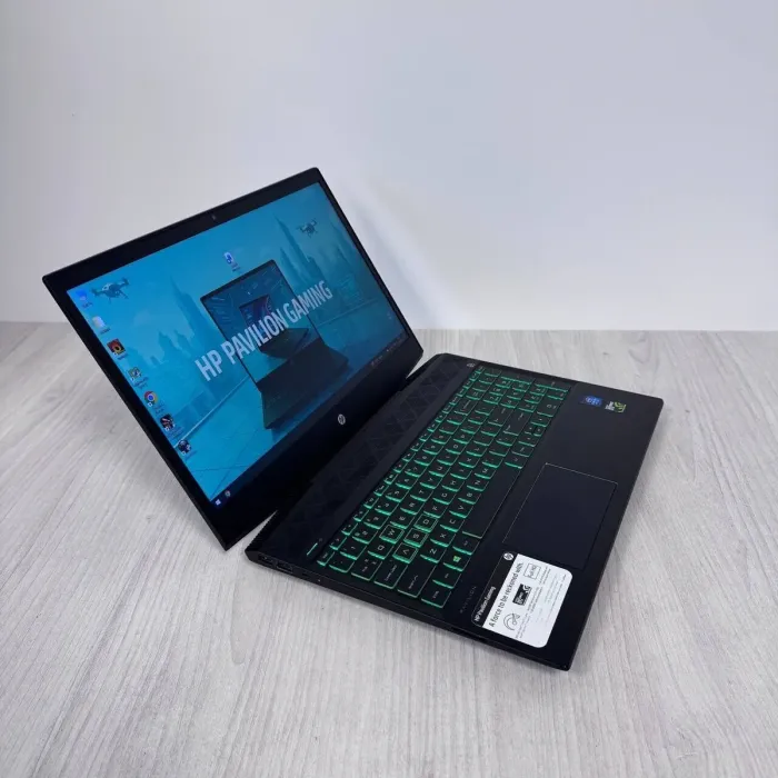 Ігровий ноутбук Б-класу HP Pavilion Gaming 15-cx0058wm / 15,6" (1920x1080) IPS / Intel Core i5-8300H (4 (8) ядра по 2,3 - 4,0 ГГц) / 8 ГБ DDR4 / 256 ГБ SSD / nVidia GeForce GTX 1050, 4 ГБ GDDR5, 128-біт / WebCam б/в - зображення 5