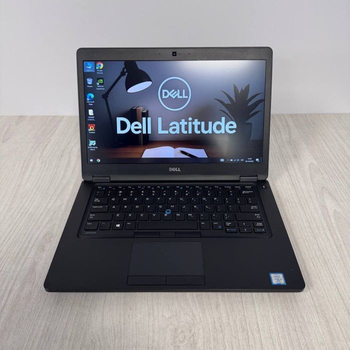 Ультрабук Б-клас Dell Latitude 5480 / 14" (1920x1080) IPS / Intel Core i7-7820HQ (4 (8) ядра по 2.9 - 3.9 GHz) / 8 GB DDR4 / 128 GB SSD M.2 / nVidia GeForce 930MX, 2 GB DDR3, 64-bit / WebCam б/в - зображення 2