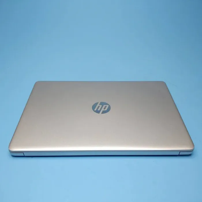 Ультрабук HP 15-dy1073nr / 15.6" (1366x768) TN / Intel Core i5-1035G4 (4 (8) ядра по 1.1 - 3.7 GHz) / 8 GB DDR4 / 256 GB SSD / Intel Iris Plus Graphics / WebCam / Win 10 Home б/в - зображення 3