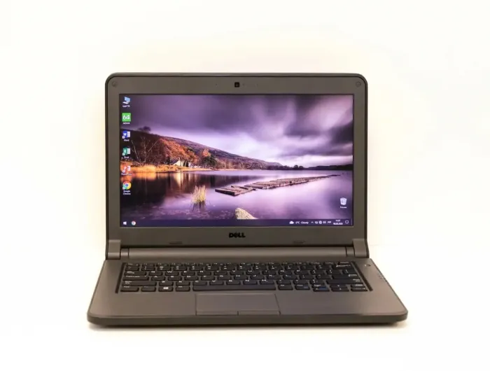 Ноутбук Б-класс Dell Latitude E3340 / 13.3" TN / Intel Core i3-4030U (2(4) ядра по 1.9GHz) / 4GB DDR3 / 128GB SSD / HD Graphics 4400 / WebCam / HDMI б/в - зображення 2