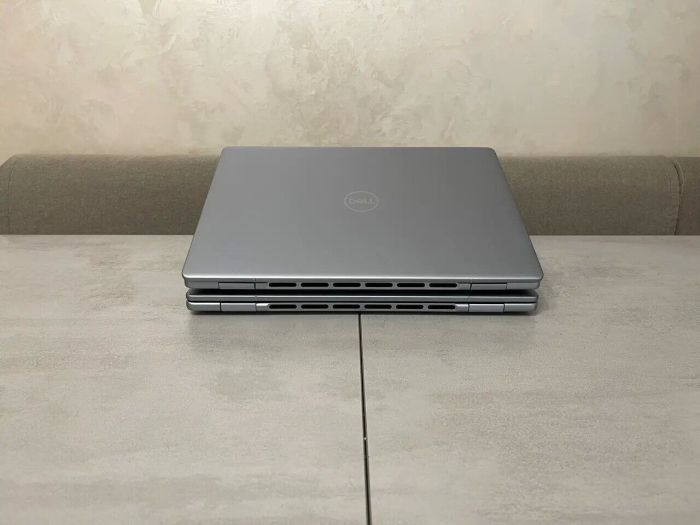Ноутбук Dell Inspiron 16 Plus 7640 / 16" (1920x1200) IPS Touch / Intel Core Ultra 7 155H (16 (22) ядер по 1.4 - 4.8 GHz) / 32 GB DDR5 / 512 GB SSD M.2 / Intel Arc graphics / WebCam / Fingerprint / HDMI б/в - зображення 6