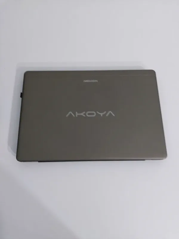 Ноутбук Medion Akoya E6416 / 15.6" (1366x768) TN / Intel Core i3-5010U (2 (4) ядра по 2.1 GHz) / 8 GB DDR3 / 128 GB SSD / Intel HD Graphics 5500 / WebCam / DVD-ROM б/в - зображення 5
