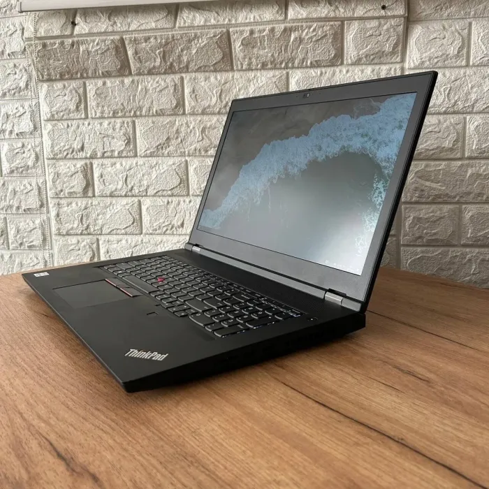 Мобільна робоча станція Lenovo ThinkPad P17 Gen 1 / 17.3" (1920x1080) IPS / Intel Core i5-10400H (4 (8) ядра по 2.6 - 4.6 GHz) / 16 GB DDR4 / 256 GB SSD NVMe / nVidia Quadro T1000, 4 GB DDR5, 128-bit / WebCam б/в - зображення 4