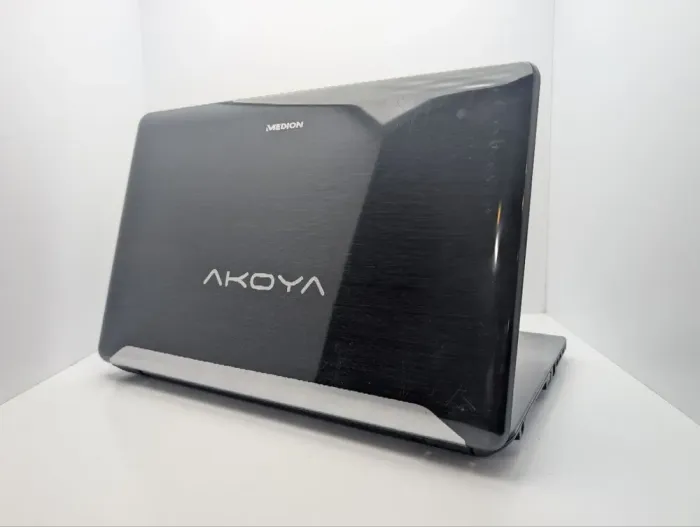 Ноутбук Medion Akoya P7624 / 17.3" (1600x900) TN / Intel Core i3-2350M (2 (4) ядра по 2.3 GHz) / 6 GB DDR3 / 1000 GB HDD / nVidia GeForce GT 630M, 1 GB GDDR5, 128-bit / WebCam / DVD-ROM б/в - зображення 8