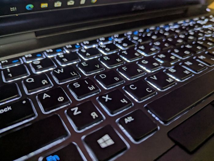 Мобільна робоча станція Dell Precision 7540 / 15,6" (1920x1080) IPS / Intel Core i7-9850H (6 (12) ядер по 2,6 - 4,6 ГГц) / 32 ГБ DDR4 / 512 ГБ SSD / nVidia Quadro RTX 3000, 6 ГБ GDDR6, 192-біт / WebCam / TouchID / Windows 10 б/в - изображение 6