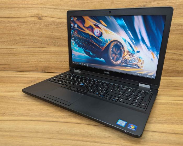 Ноутбук Dell Latitude E5570 / 15.6" (1366x768) TN / Intel Core i7-6820HQ (4 (8) ядра по 2.7 - 3.6 GHz) / 16 GB DDR4 / 512 GB SSD / AMD Radeon R7 M370, 2 GB GDDR5, 128-bit / HDMI / VGA / Windows 10 б/в - зображення 5