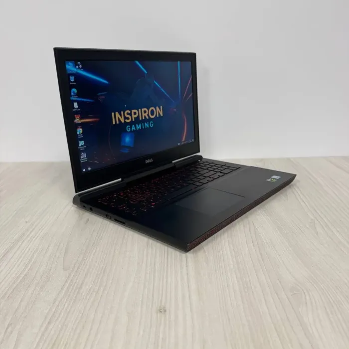 Ігровий ноутбук Б-клас Dell Inspiron 15 Gaming 7567 / 15.6" (1920x1080) TN / Intel Core i5-7300HQ (4 ядра по 2.5 - 3.5 GHz) / 8 GB DDR4 / 256 GB SSD M.2 / nVidia GeForce GTX 1050, 4 GB GDDR5, 128-bit / WebCam б/в - зображення 4