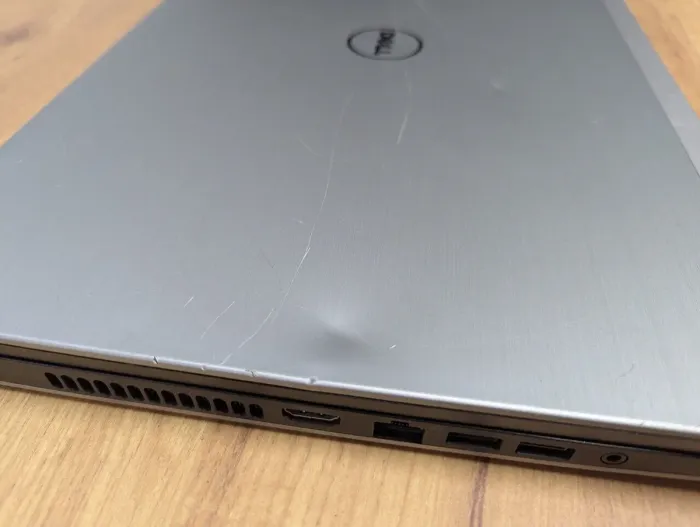 Ноутбук Б-клас Dell Inspiron 17 P26E / 17.3" (1600x900) TN / Intel Core i5-4210U (2 (4) ядра по 1.7 - 2.7 GHz) / 8 GB DDR3 / 128 GB SSD / nVidia GeForce 840M, 2 GB GDDR3, 64-bit / WebCam / DVD-ROM б/в - зображення 3