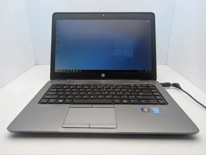 Ноутбук HP EliteBook 840 G2 / 14" (1366x768) TN / Intel Core i5-4300U (2 (4) ядра по 1.9 - 2.9 GHz) / 8 GB DDR3 / 240 GB SSD / Intel HD Graphics 4400 / WebCam б/в - зображення 2