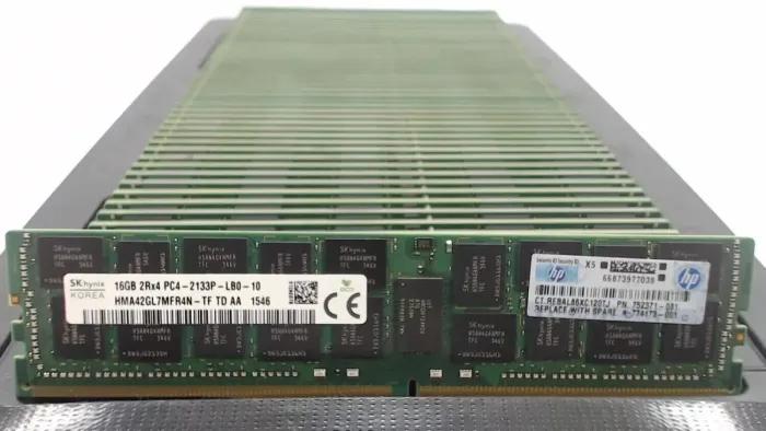 Комплект: Серверна оперативна пам'ять Hynix / 128 GB (8x 16 GB) / 2Rx4 PC4-2133P / DDR4 ECC / 2133 MHz б/в - зображення 2