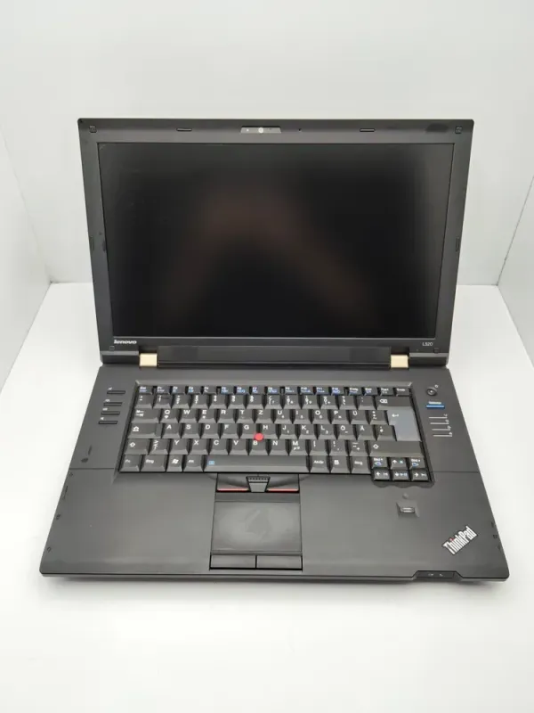 Ноутбук Lenovo ThinkPad L520 / 15.6" (1366x768) TN / Intel Core i7-2820QM (4 (8) ядра по 2.3 - 3.4 GHz) / 8 GB DDR3 / 240 GB SSD / Intel HD Graphics 4000 / WebCam б/в - зображення 2