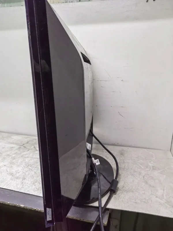 Монітор Б-клас Samsung P2350 / 23" (1920x1080) TN / 1x DVI, 1x VGA / VESA 75x75 / Кабелі в комплекті б/в - зображення 5