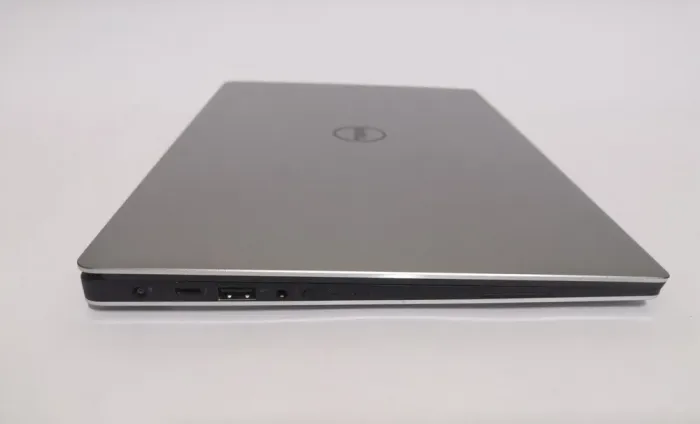 Ультрабук Dell XPS 13 9360 / 13.3" (3200x1800) IPS Touch / Intel Core i7-7500U (2 (4) ядра по 2.7 - 3.5 GHz) / 8 GB DDR4 / 256 GB SSD / Intel HD Graphics 620 / WebCam / Win 10 Pro б/в - зображення 4