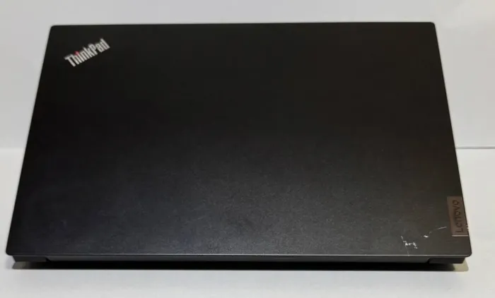 Ноутбук Lenovo ThinkPad E14 Gen 2 / 14" (1920x1080) IPS / AMD Ryzen 3 4300U (4 ядра по 2.7 - 3.7 GHz) / 12 GB DDR4 / 256 GB SSD / Intel UHD Graphics / WebCam б/в - зображення 8