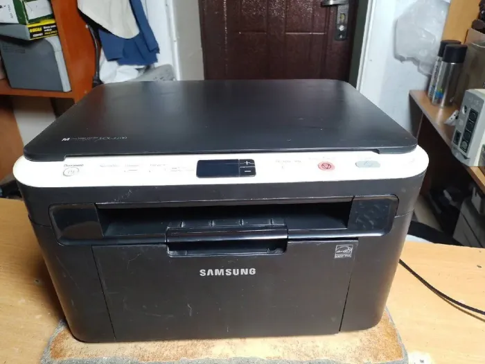 БФП Samsung SCX-3200 / Лазерний монохромний друк / 1200x1200 dpi / A4 / 17 стор/хв / 1x USB 2.0 / Дуплекс б/в - зображення 2
