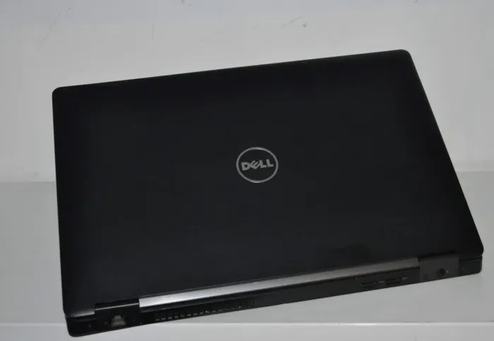 Ультрабук Dell Latitude 5590 / 15.6" (1920x1080) IPS / Intel Core i5-7300U (2 (4) ядра по 2.6 - 3.5 GHz) / 16 GB DDR4 / 256 GB SSD / Intel UHD Graphics 620 / WebCam / Windows 11 Pro б/в - зображення 14