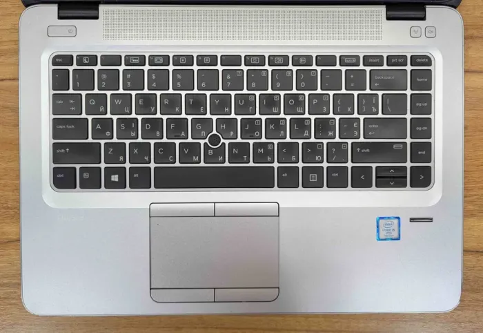 Ультрабук Б-клас HP EliteBook 840 G4 / 14" (1920x1080) IPS Touch / Intel Core i5-7300U (2 (4) ядра по 2.6 - 3.5 GHz) / 8 GB DDR4 / 240 GB SSD / Intel HD Graphics 620 / WebCam / Fingerprint / Windows 10 б/в - зображення 3