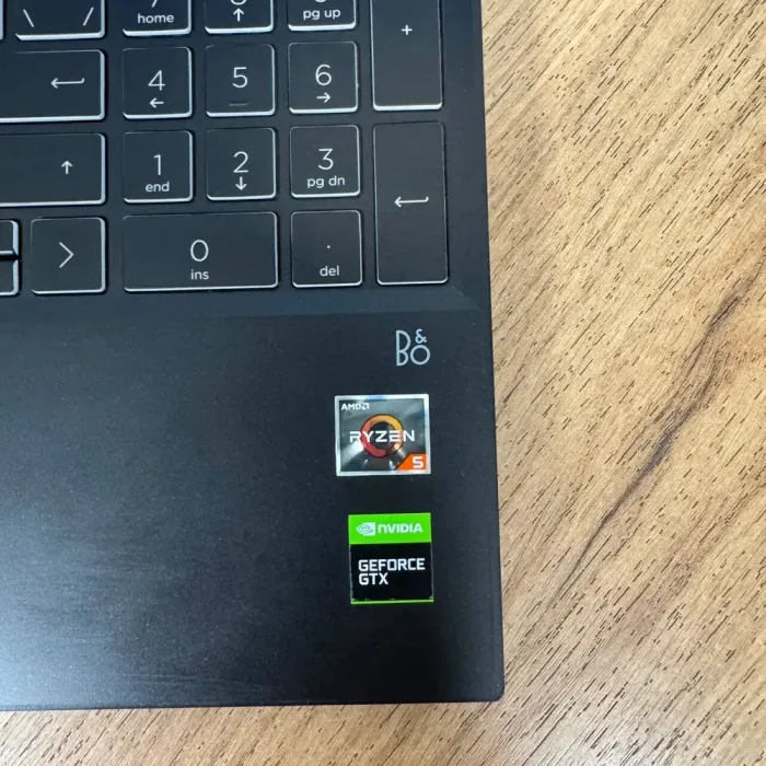 Ігровий ноутбук HP Pavilion 15-ec0000ua / 15.6" (1920x1080) TN / AMD Ryzen 5 3550H (4 (8) ядра по 2.1 - 3.7 GHz) / 8 GB DDR4 / 256 GB SSD / nVidia GeForce GTX 1050, 3 GB GDDR5, 96-bit / WebCam б/в - зображення 8