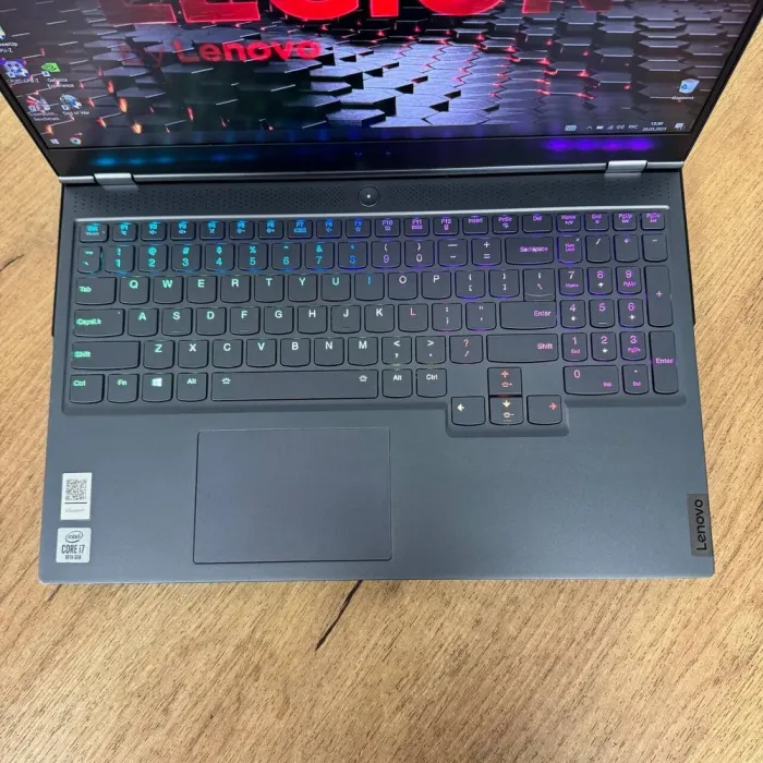 Ігровий ноутбук Б-клас Lenovo Legion 7 15IMH05 / 15.6" (1920x1080) IPS / Intel Core i7-10750H (6 (12) ядер по 2.6 - 5.0 GHz) / 16 GB DDR4 / 512 GB SSD / nVidia GeForce RTX 2070 Max-Q, 8 GB GDDR6, 256-bit / WebCam б/в - зображення 7