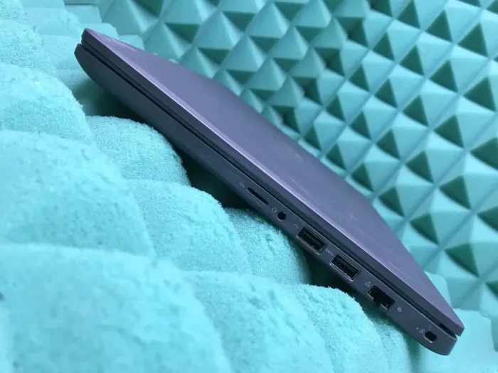 Ультрабук Б-клас Dell Latitude 3410 / 14" (1366x768) TN / Intel Core i3-10110U (2 (4) ядра по 2.1 - 4.1 GHz) / 8 GB DDR4 / 480 GB SSD / Intel UHD Graphics / WebCam / USB 3.2 / HDMI / Windows 10 б/в - зображення 6