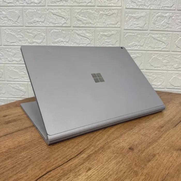 Ігровий ультрабук-трансформер Б-клас Microsoft Surface Book 3 / 15.0" (3240x2160) IPS Touch / Intel Core i7-1065G7 (4 (8) ядра по 1.3 - 3.9 GHz) / 32 GB DDR4 / 1000 GB SSD NVMe / nVidia GeForce GTX 1660 Ti Max-Q, 6 GB GDDR6, 192-bit / WebCam б/в - зображення 6