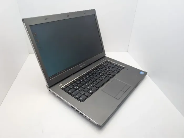 Ігровий ноутбук Dell Vostro 3560 / 15.6" (1920x1080) IPS / Intel Core i7-3632QM (4 (8) ядра по 2.2 - 3.2 GHz) / 8 GB DDR3 / 240 GB SSD / AMD Radeon HD 6700M, 2 GB DDR3, 128-bit / WebCam б/в - зображення 3