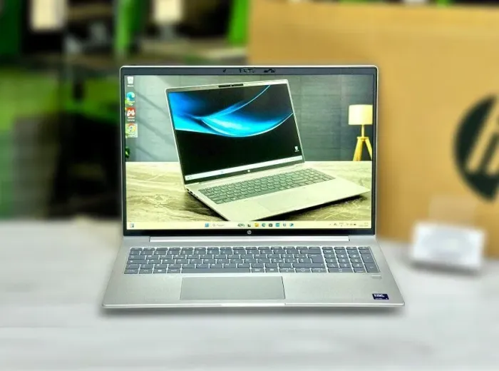 Ультрабук HP ProBook 460 G11 / 16" (1920x1200) IPS / Intel Core Ultra 7 155U (12 (14) ядер по 1.2 - 4.8 GHz) / 16 GB DDR5 / 512 GB SSD M.2 / Intel Graphics / WebCam / Win 11 Pro - зображення 2